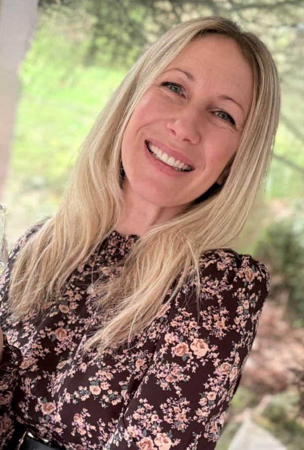 Tracey Hughes